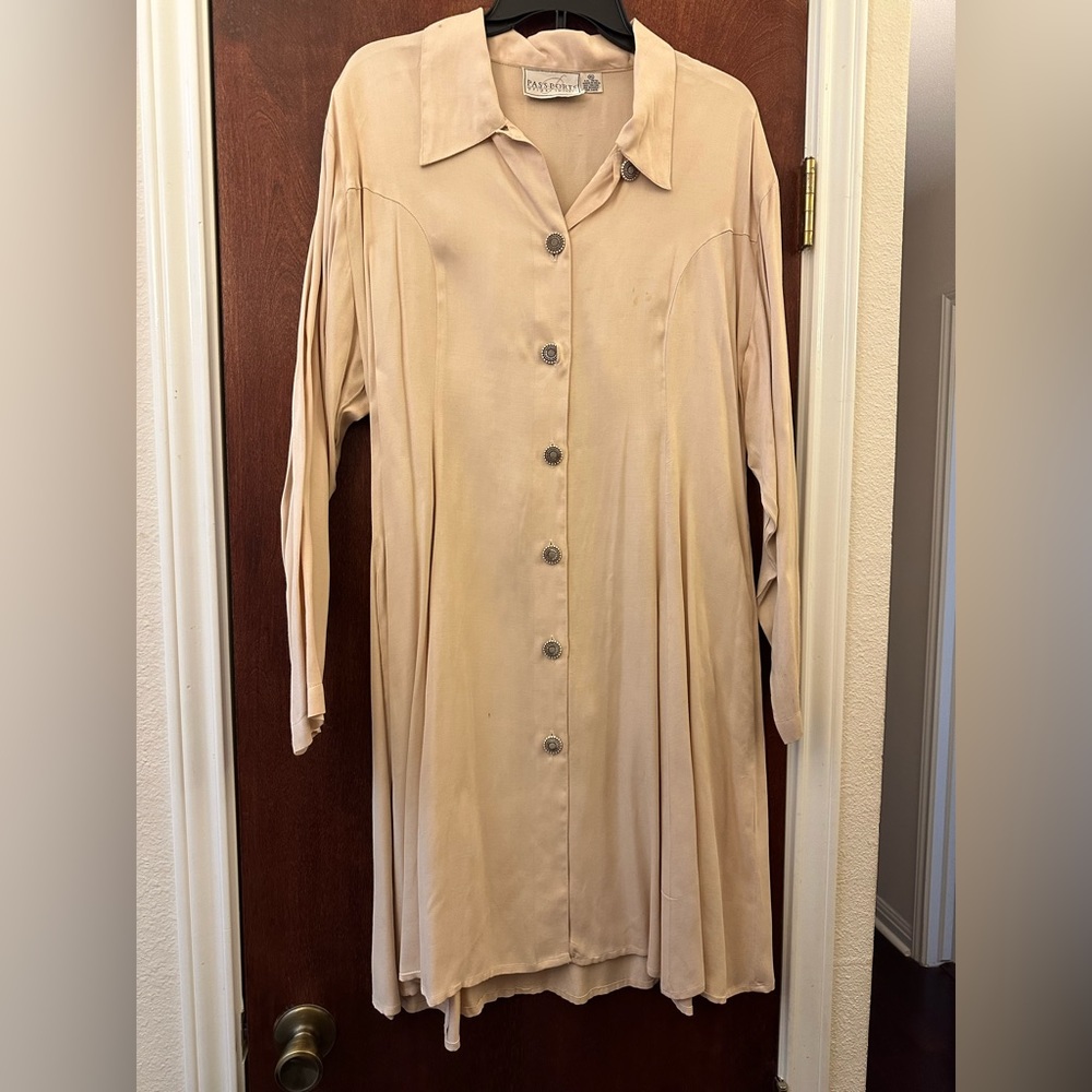 Passports of Pieri Imports dress.